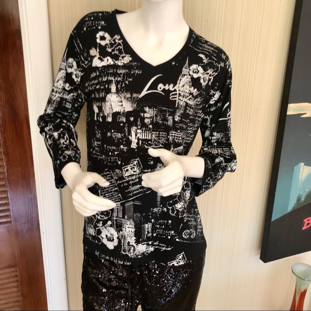 LONDON ENGLAND Travel themed Tee NWT